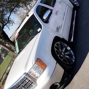 Meet your Posher, Adrian